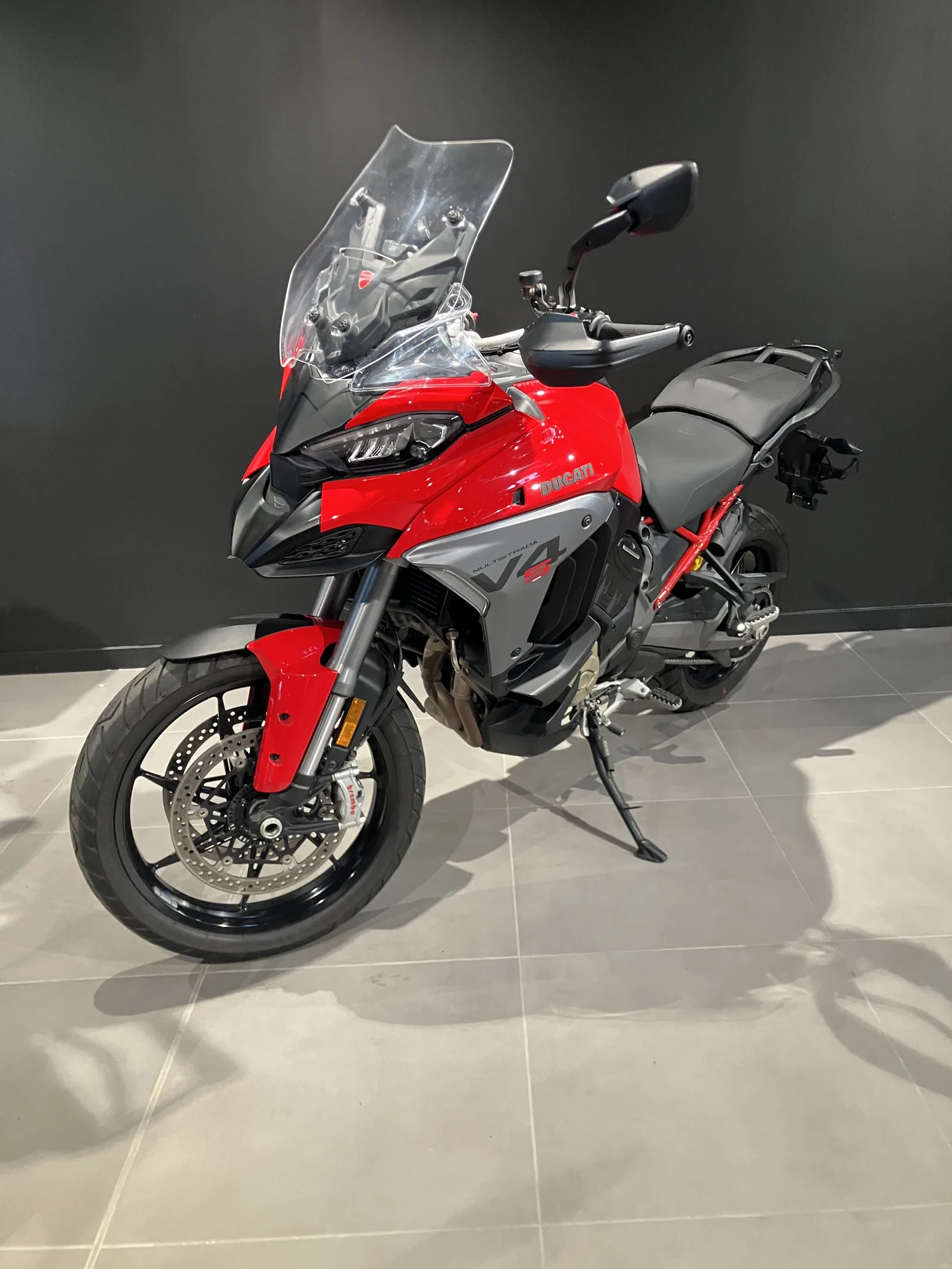 CFMoto Multistrada V4 S Radar Red & Forged Rims d'occasion