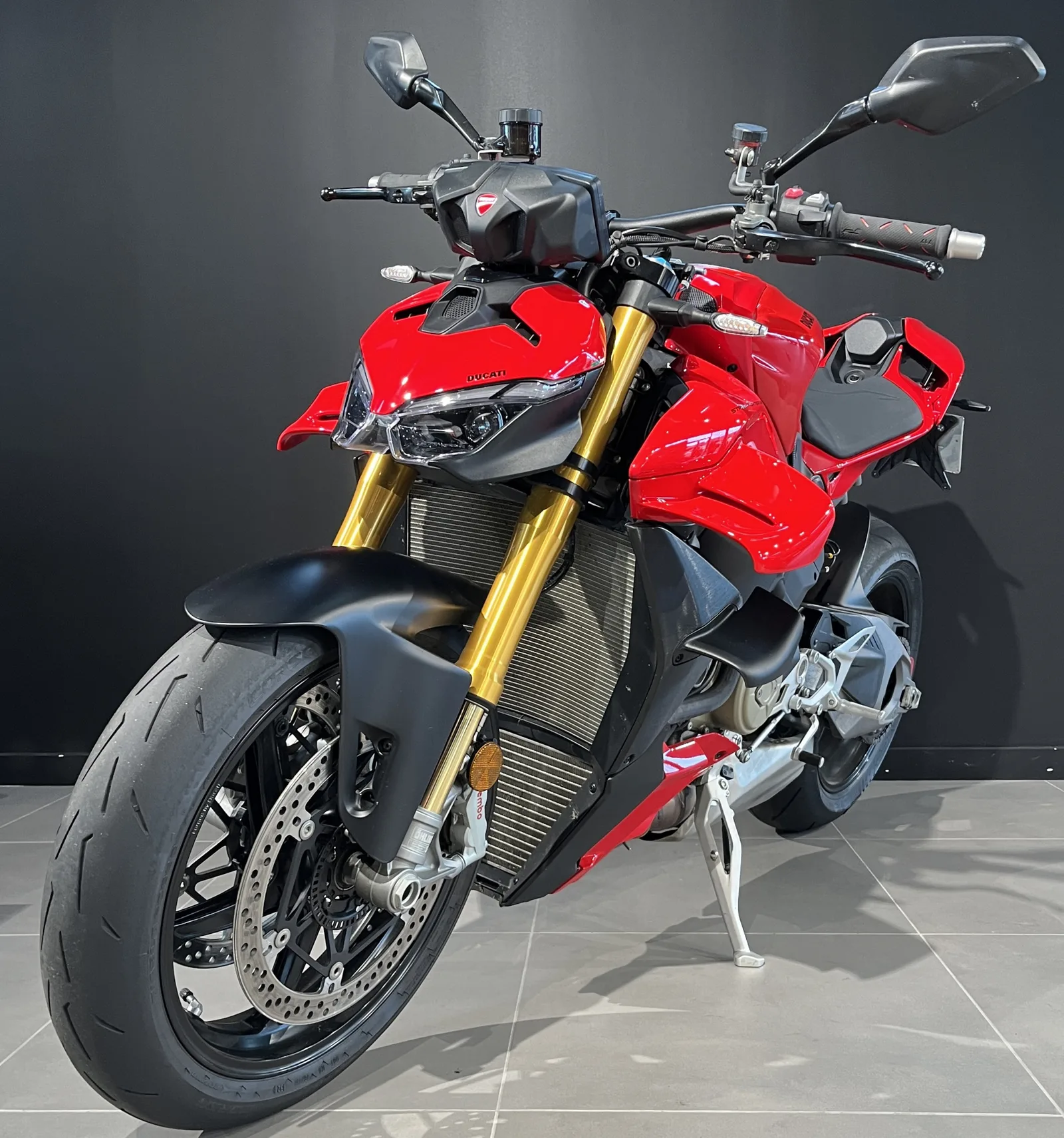 CFMoto Streetfighter V4 S Red d'occasion