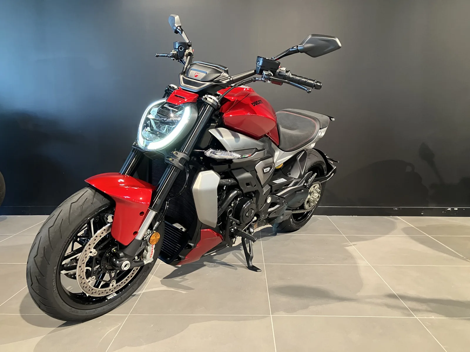 CFMoto XDiavel V4 Burning Red d'occasion