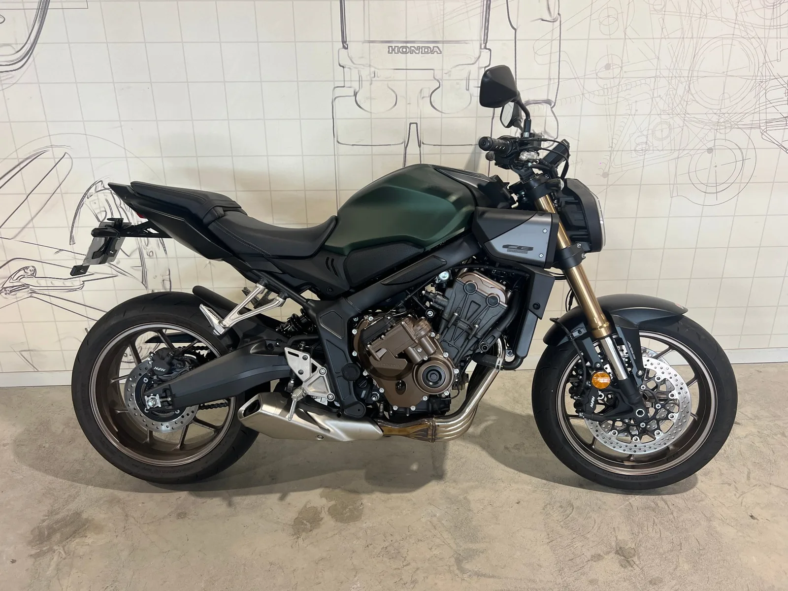 CFMoto CB650R E-Clutch  d'occasion